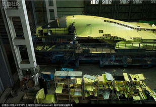 直击苏34生产线 落后厂房造世界先进战机